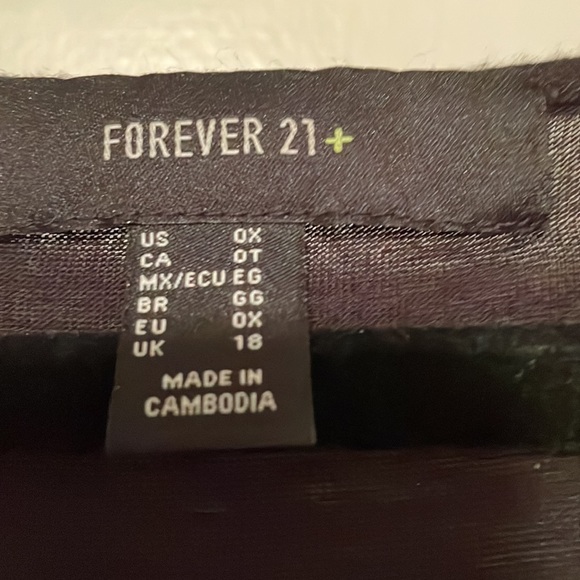 Forever 21 black tunic - Picture 2 of 3